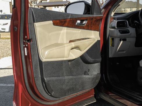 Used 2017 Kia Sorento LX w/ LX Convenience Package image 47