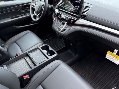 New 2026 Honda Odyssey Sport-L image 18