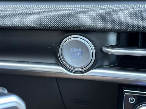 New 2025 Hyundai Tucson Limited image 21