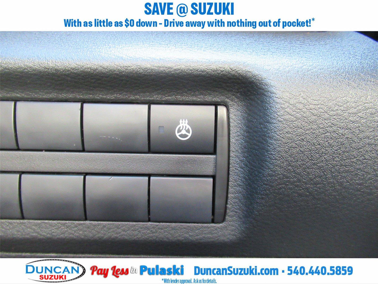 Used 2021 Nissan Kicks SR w/ SR Premium Package FWD image 16