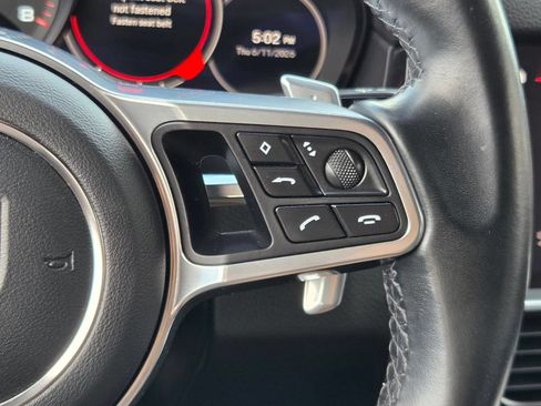 Used 2022 Porsche Cayenne AWD/4WD image 32
