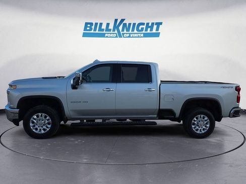 Used 2023 Chevrolet Silverado 2500 LTZ w/ LTZ Convenience Package image 2