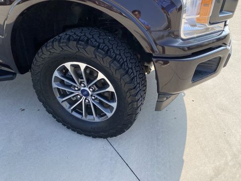 Used 2018 Ford F150 XLT w/ Equipment Group 302A Luxury image 4