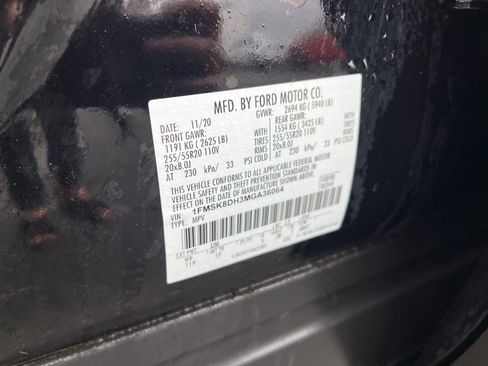 Used 2021 Ford Explorer XLT w/ Equipment Group 202A image 24