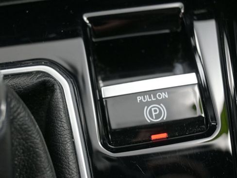 Used 2025 Jeep Compass Trailhawk AWD/4WD image 32