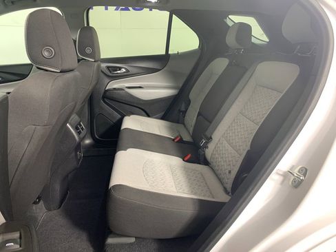 Used 2023 Chevrolet Equinox LS w/ LS Convenience Package image 32