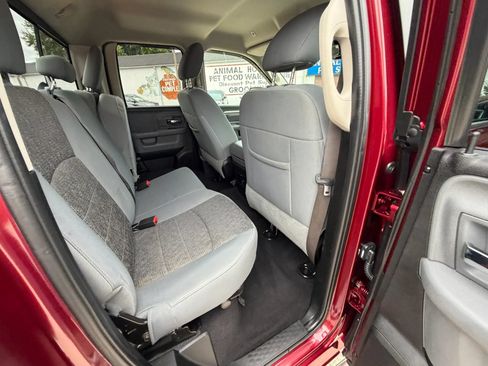 Used 2019 RAM 1500 Big Horn AWD/4WD image 30