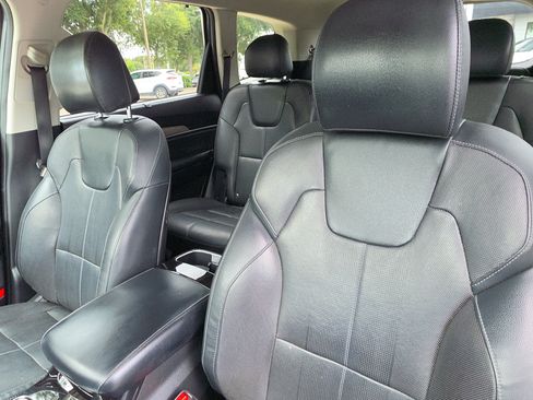 Used 2022 Kia Telluride EX w/ EX Premium Package FWD image 22