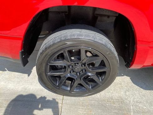 Used 2023 RAM 1500 Laramie AWD/4WD image 14