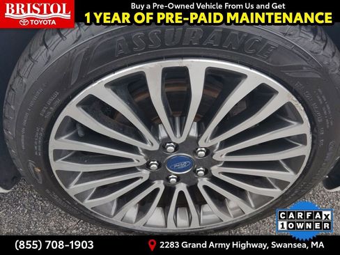 Used 2017 Ford Fusion SE w/ Fusion SE Technology Package image 11