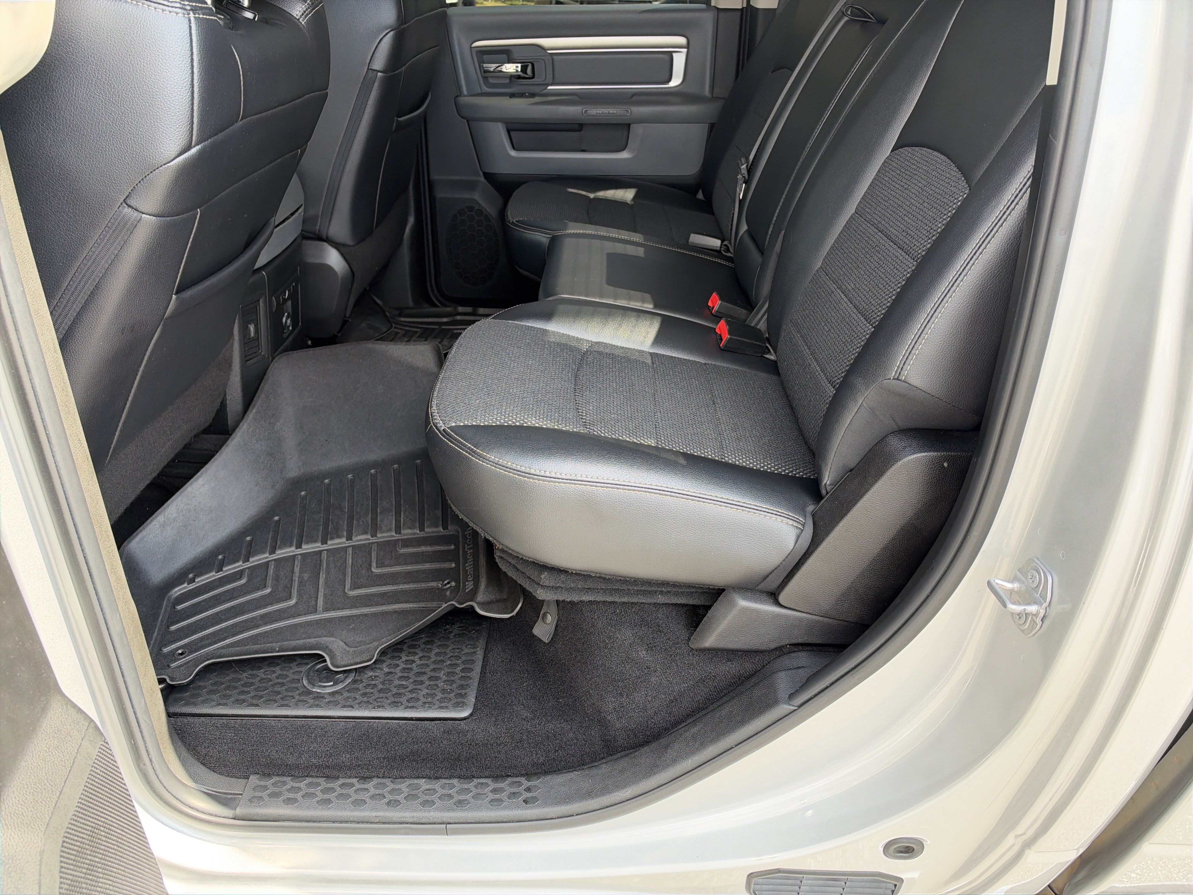Used 2018 RAM 2500 Big Horn AWD/4WD image 24
