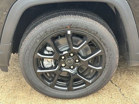 New 2026 Jeep Compass Latitude w/ Quick Order Package 29K image 11