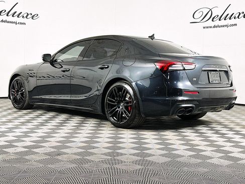 Used 2023 Maserati Ghibli Modena Q4 AWD/4WD image 4