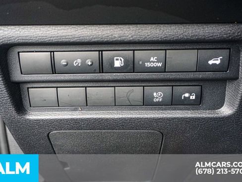 Used 2023 Mitsubishi Outlander SEL image 48