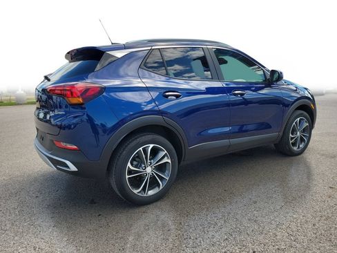 Used 2023 Buick Encore GX Select w/ Safety Package II AWD/4WD image 4