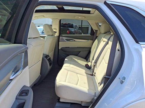 Used 2024 Cadillac XT5 Premium Luxury w/ Technology Package AWD/4WD image 10