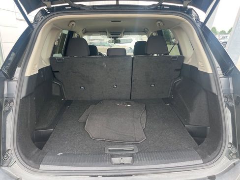 Used 2023 Nissan Rogue SV image 27