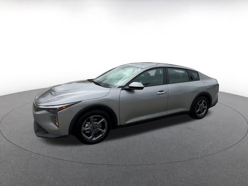 Used 2025 Kia K4 LXS image 8