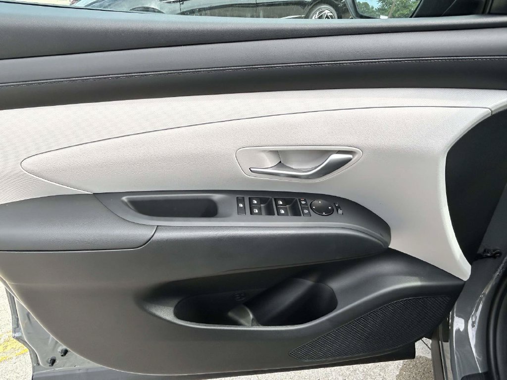 New 2026 Hyundai Tucson Limited FWD image 15