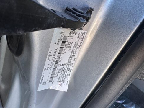 Used 2017 Ford Focus SEL image 23