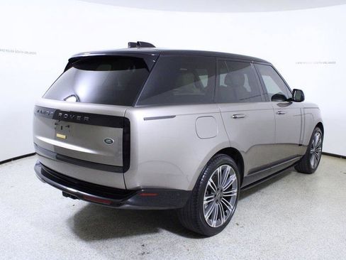 Used 2023 Land Rover Range Rover SE AWD/4WD image 7