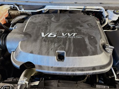 Used 2018 Chevrolet Colorado Z71 image 38