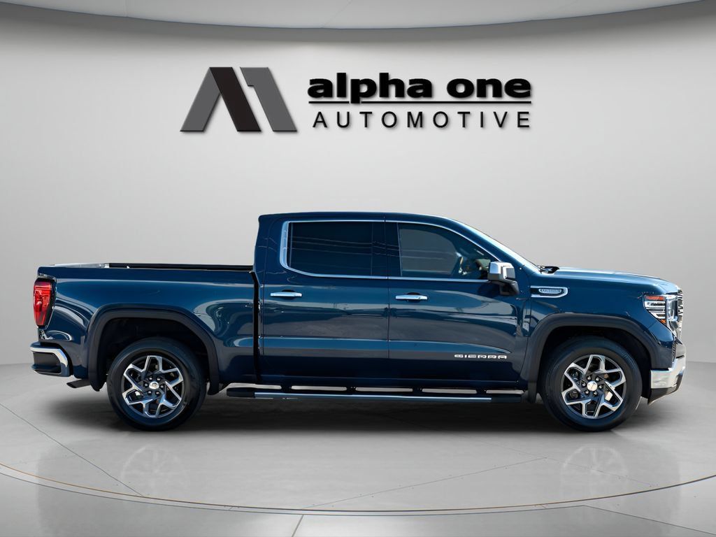 Used 2023 GMC Sierra 1500 SLT RWD image 4