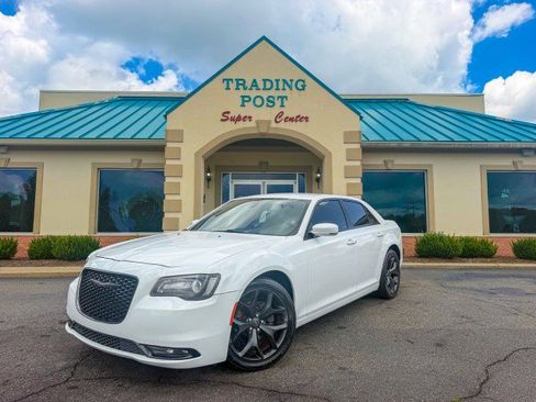 Used 2021 Chrysler 300 S RWD image 25