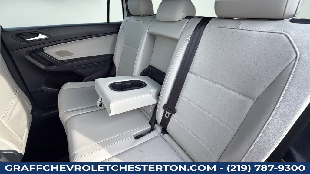 Used 2021 Volkswagen Tiguan SE R-Line FWD image 43