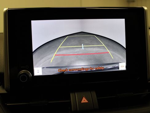 Used 2025 Toyota RAV4 XLE FWD image 26