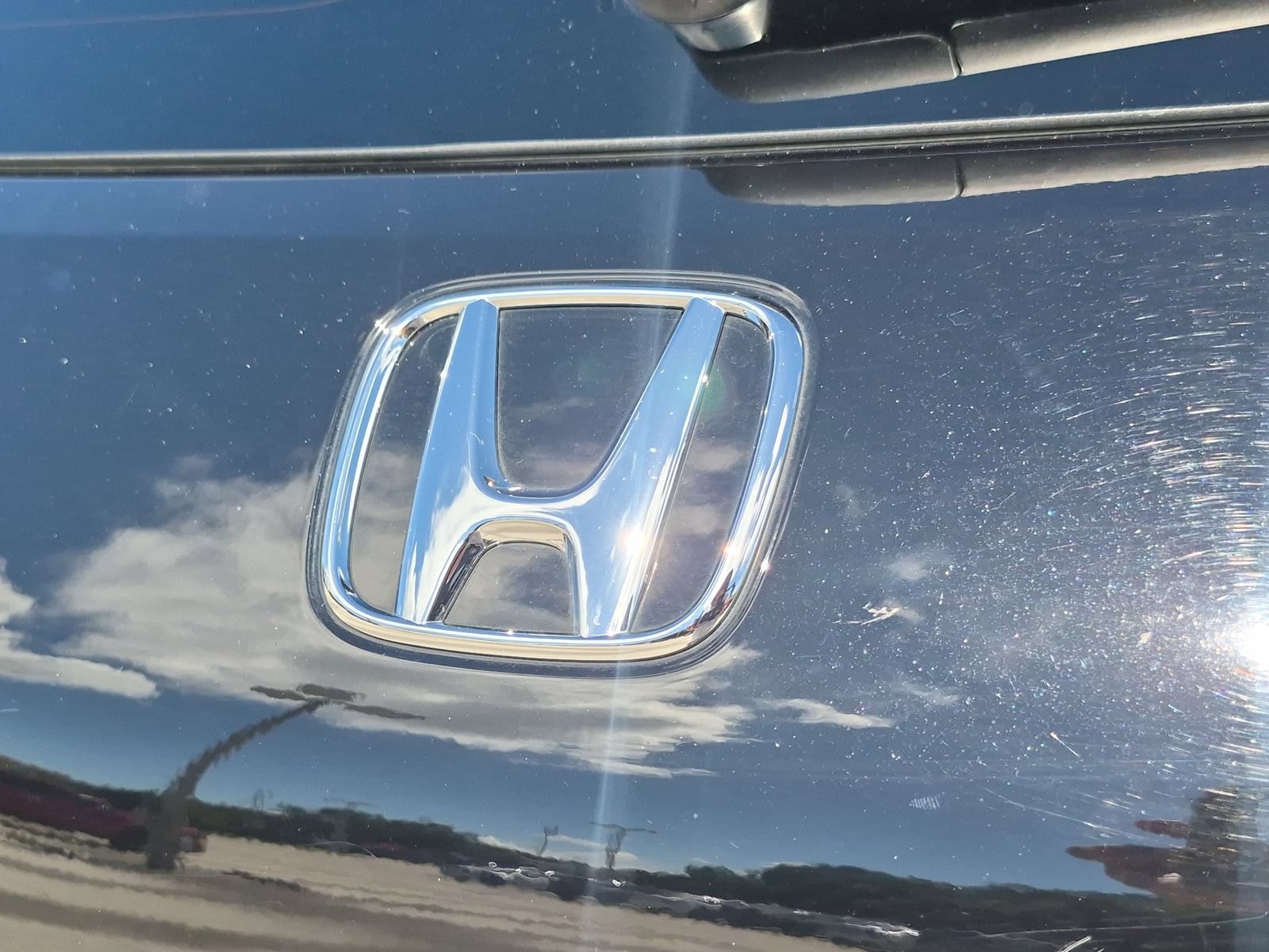 Certified 2025 Honda HR-V Sport image 30