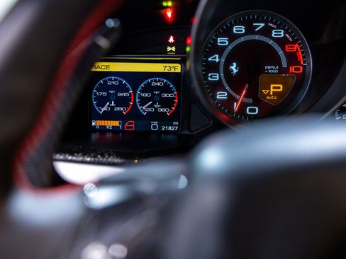 Used 2012 Ferrari 458 Italia Coupe RWD image 44