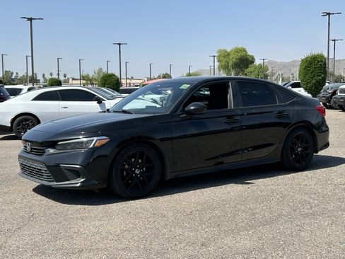 Used 2022 Honda Civic Sport image 2