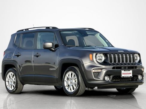 Used 2021 Jeep Renegade Latitude w/ Sun & Sound Group image 7