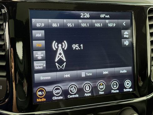 Used 2021 Jeep Grand Cherokee Limited AWD/4WD image 7
