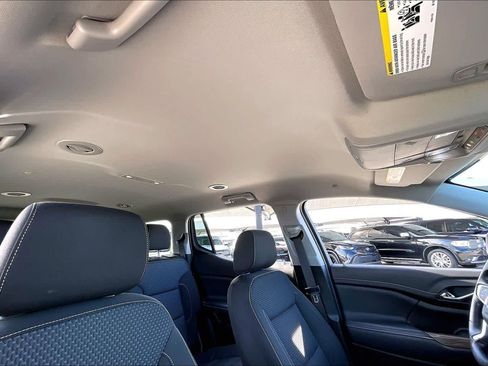 Used 2023 GMC Acadia SLE w/ Driver Convenience Package image 13