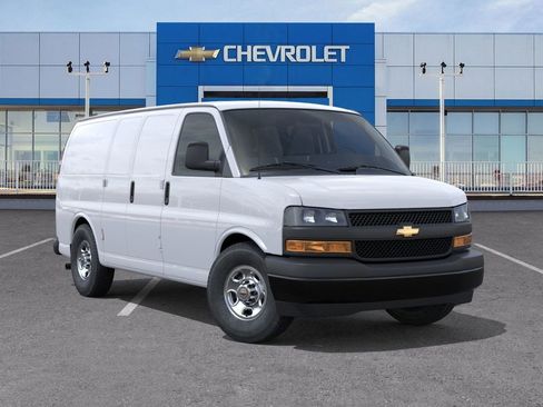 New 2026 Chevrolet Express 2500 image 7