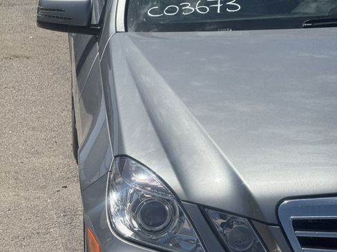 Used 2013 Mercedes-Benz E 350 BlueTEC Sedan image 25