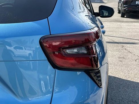 Used 2025 Chevrolet Trax RS image 29