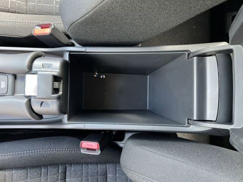 New 2026 Honda HR-V LX image 23