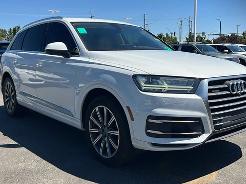 Used 2018 Audi Q7 2.0T Premium Plus w/ Premium Plus Package AWD/4WD image 3