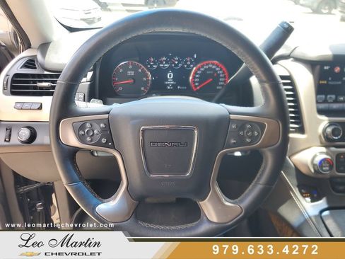 Used 2016 GMC Yukon Denali w/ Open Road Package RWD image 23