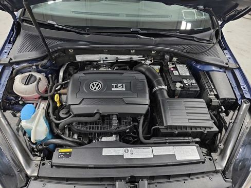 Used 2016 Volkswagen Golf R 4-Door AWD/4WD image 13