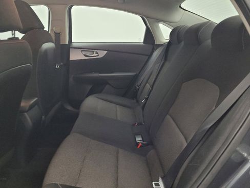 Used 2022 Kia Forte LXS w/ LXS Technology Package FWD image 18