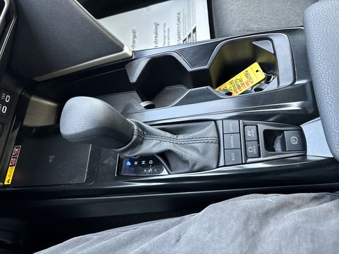 Used 2025 Toyota Camry LE image 24