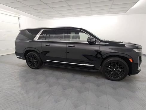 Used 2024 Cadillac Escalade ESV Premium Luxury w/ Performance Package image 9