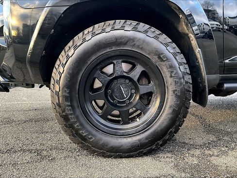 Used 2016 Toyota 4Runner SR5 Premium image 9