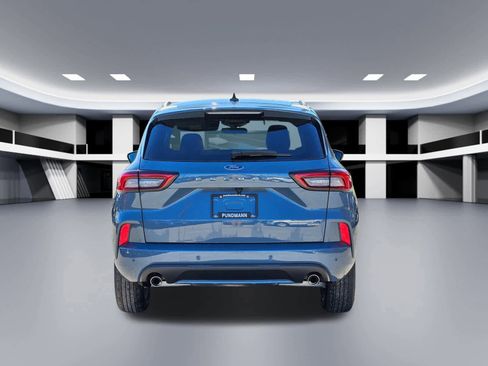 Used 2023 Ford Escape ST-Line w/ Equipment Group 301A image 4