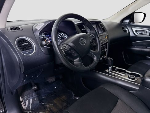 Used 2019 Nissan Pathfinder SV AWD/4WD image 23
