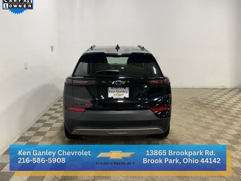 Used 2023 Chevrolet Bolt EUV LT w/ Convenience Package image 5